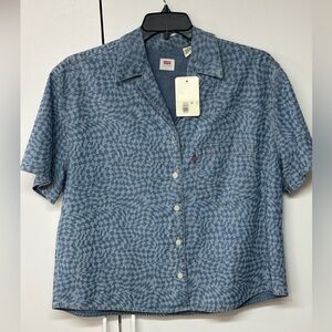 Levi's Oversized Large Denim Blue Cropped Resort Shirt